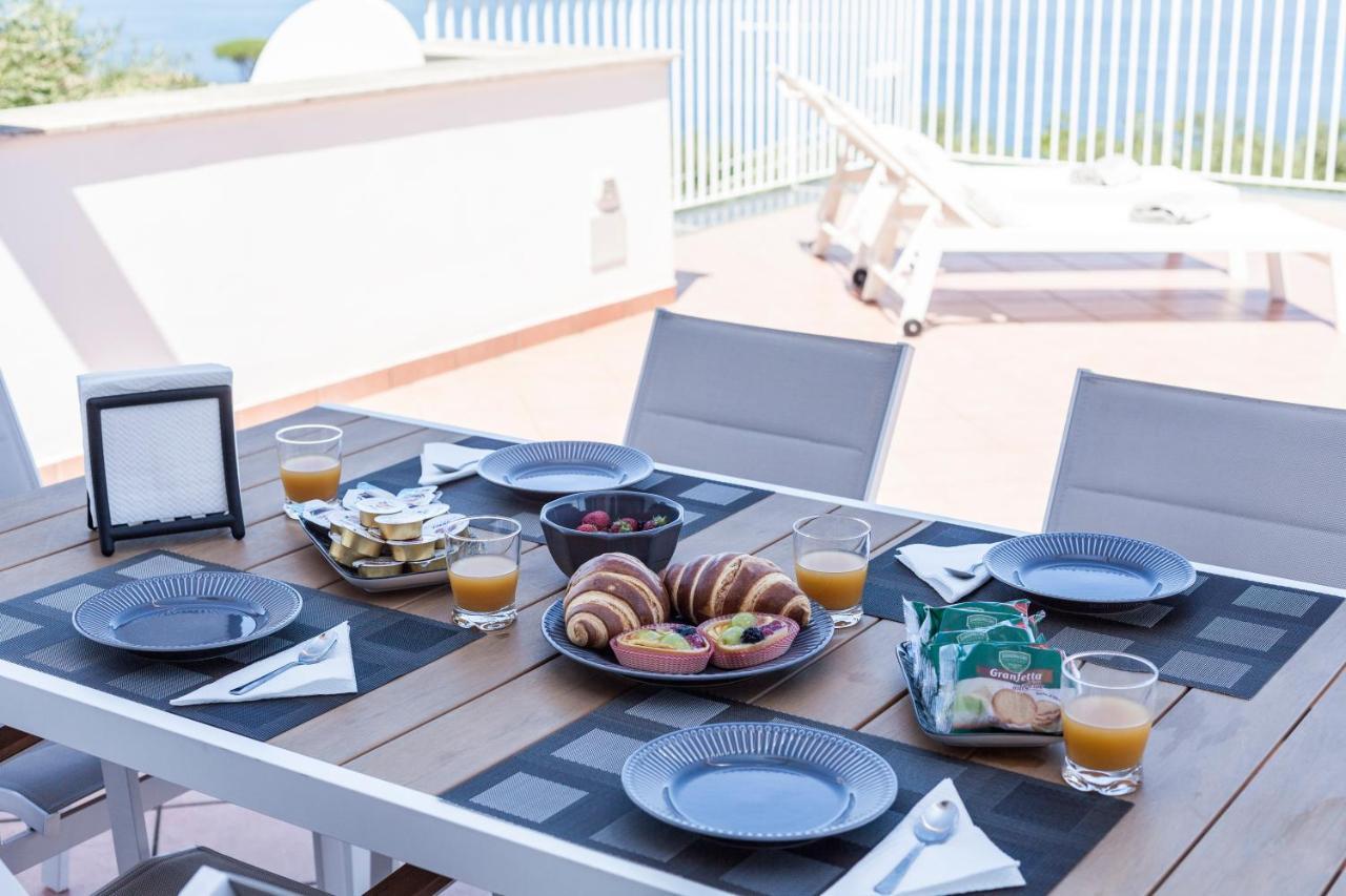 הוילה סורנטו La Terrazza Sul Golfo מראה חיצוני תמונה